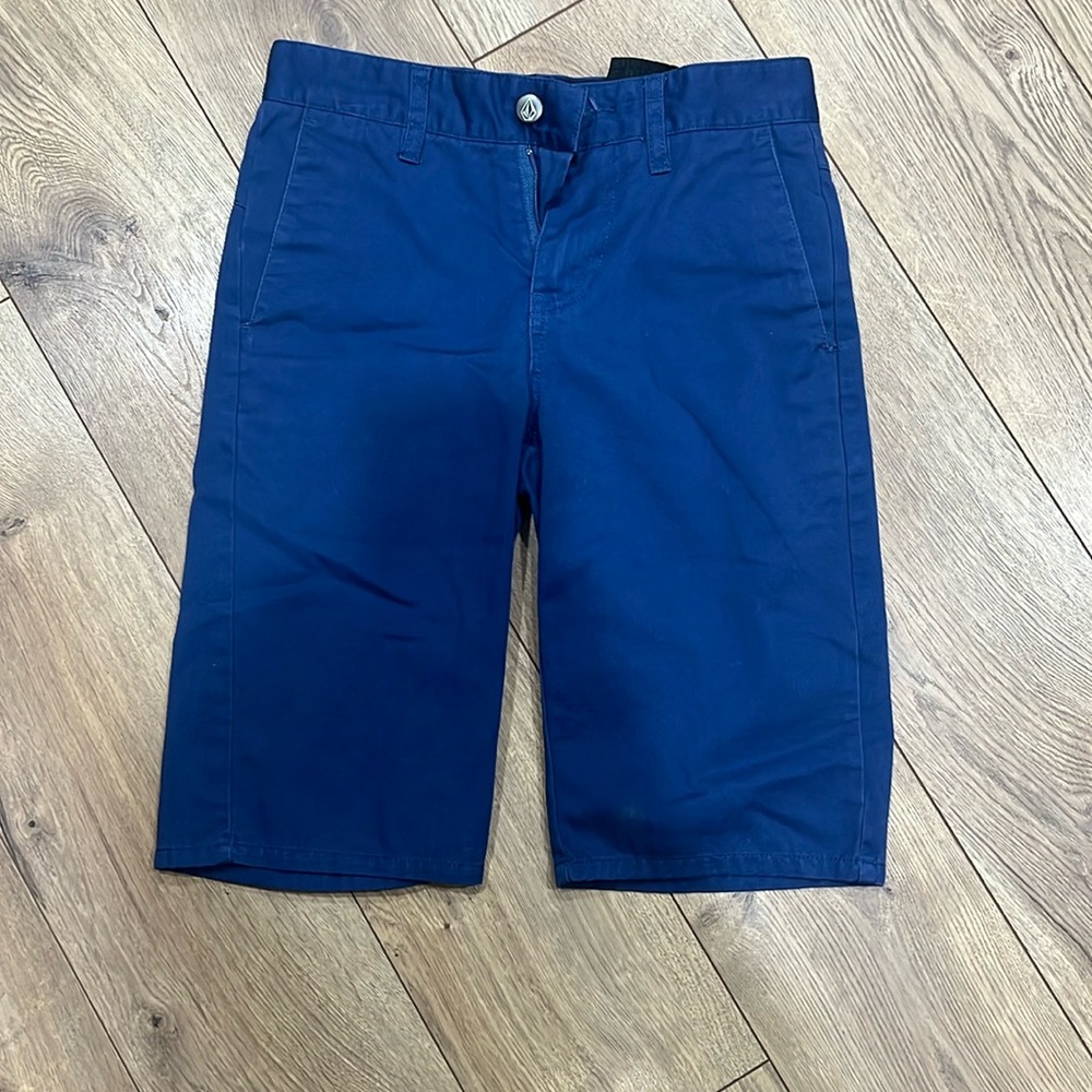Boys Volcom shorts. Size 10.